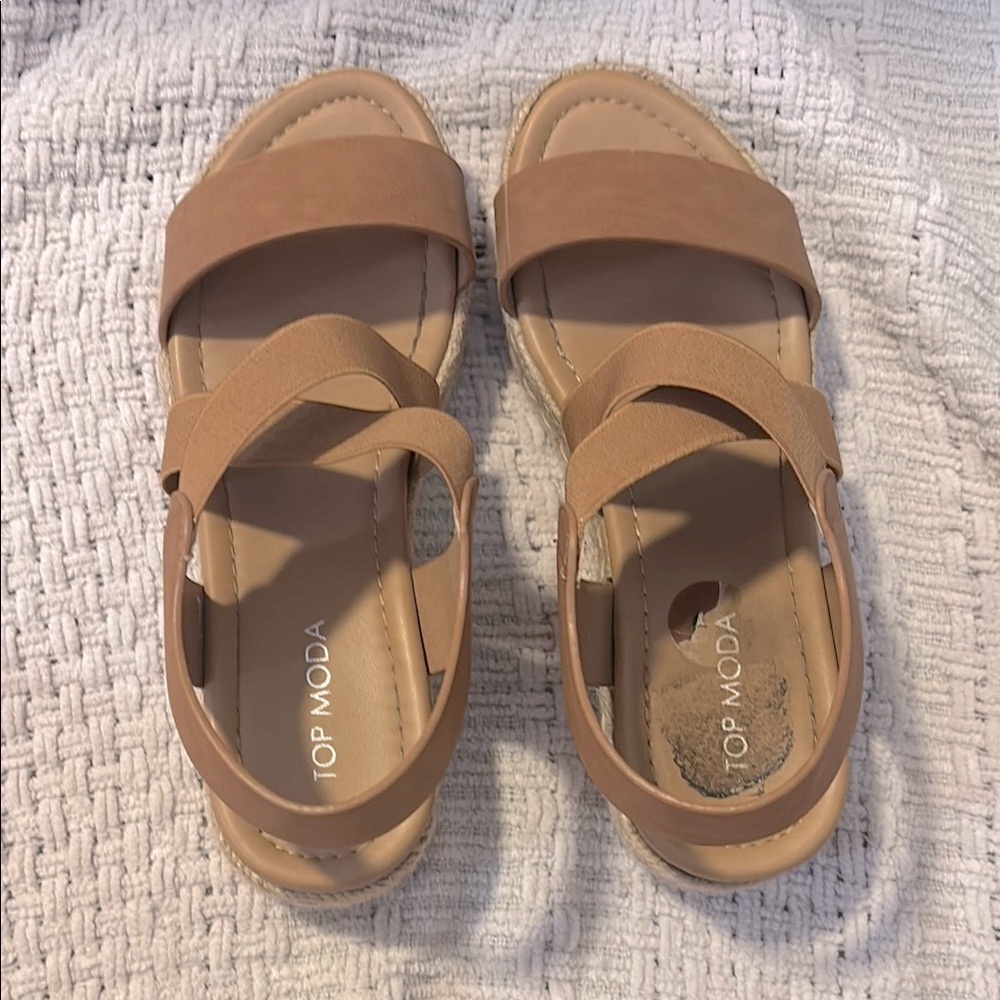TOP Moda Women's Brown Sandals